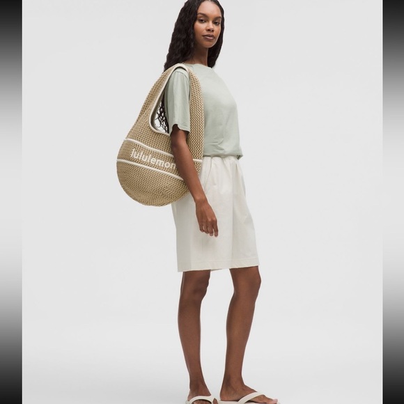 Lululemon Cotton Crochet Shoulder Bag Nutmeg/Light Ivory SOLD OUT COLOR 7L - Picture 2 of 13